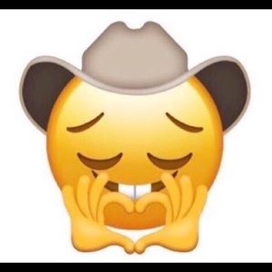 Meet your Posher, Carissa